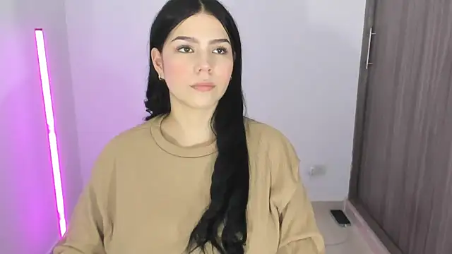 Natasha su  online show from 11.15.25