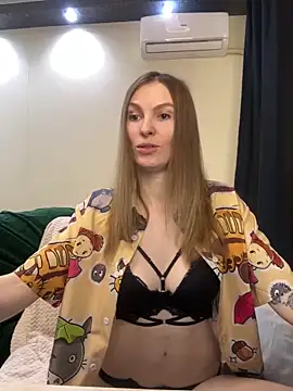 RachelBelI online show from 03.18.25