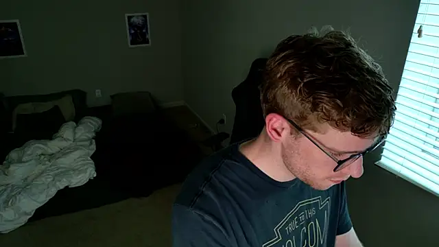 BlueEyedTallGuy94 online show from 07.10.26