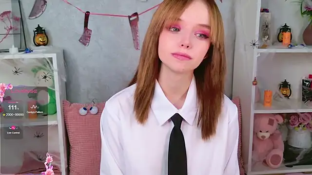 Snapshot of b4by_LoL1 chatting on 11.05.25 b4by LoL1 online show from 11.05.25