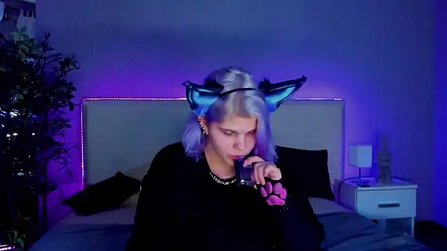 JoannLowe online show from 12.03.24