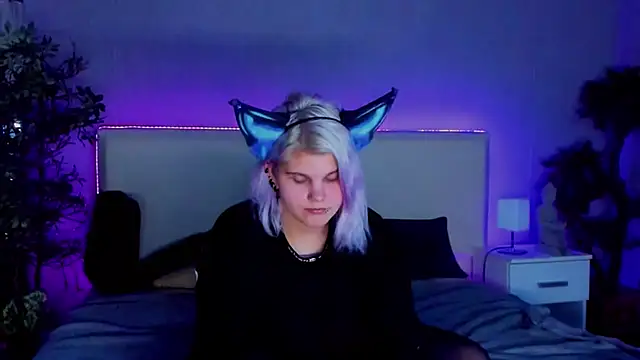 JoannLowe online show from 12.12.24