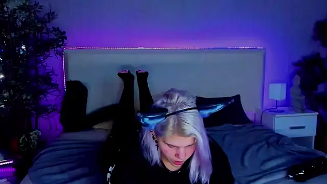 JoannLowe online show from 12.13.24