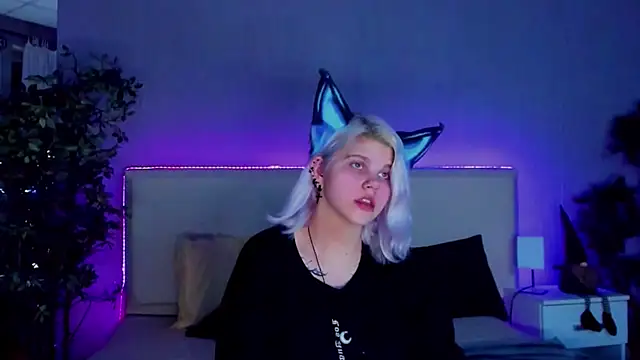 JoannLowe online show from 12.20.24
