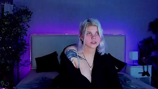 JoannLowe online show from 12.22.24