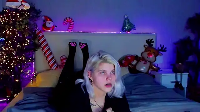 JoannLowe online show from 12.23.24