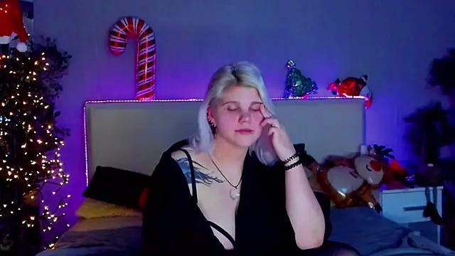JoannLowe online show from 12.25.24