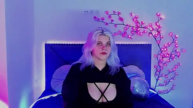 JoannLowe online show from 03.18.26