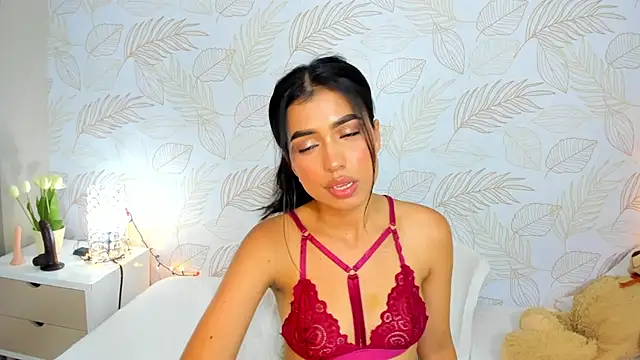TianaReedd online show from 12.14.24