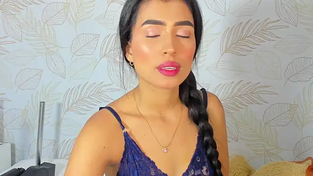 TianaReedd online show from 12.16.24