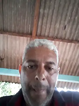 Snapshot of gordonunes chatting on 02.20.26 gordonunes online show from 02.20.26