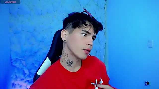 Snapshot of Tayson_Rivers chatting on 11.05.25 Tayson Rivers online show from 11.05.25