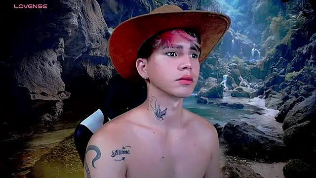 Snapshot of Tayson_Rivers chatting on 02.03.26 Tayson Rivers online show from 02.03.26