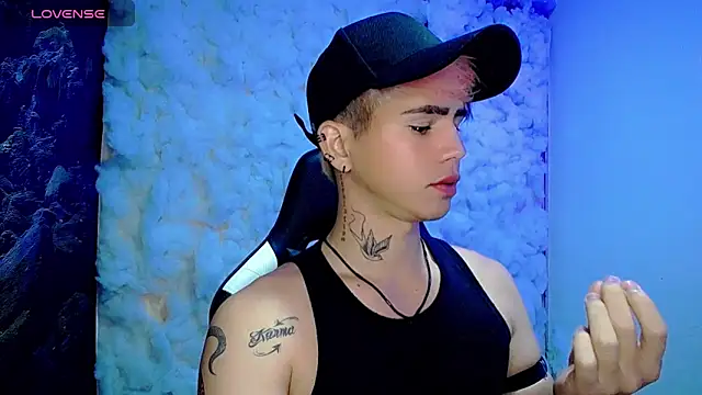 Snapshot of Tayson_Rivers chatting on 02.04.26 Tayson Rivers online show from 02.04.26