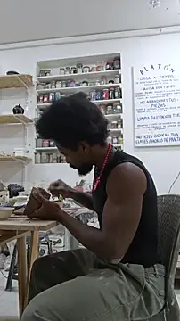 Siriss boyrag online show from 10.14.25