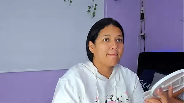sara mendez2 online show from 01.05.25