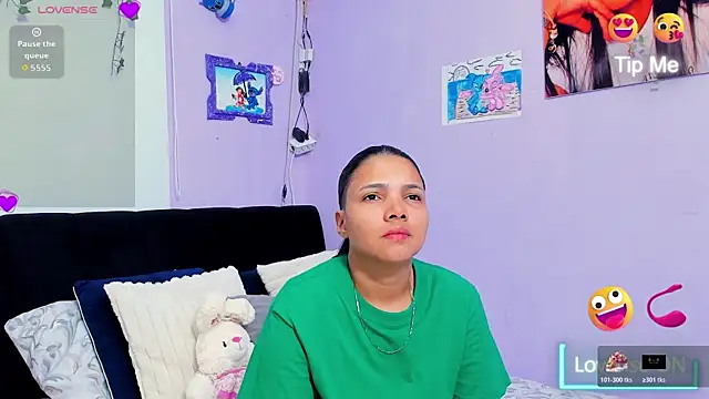 sara mendez2 online show from 11.17.25