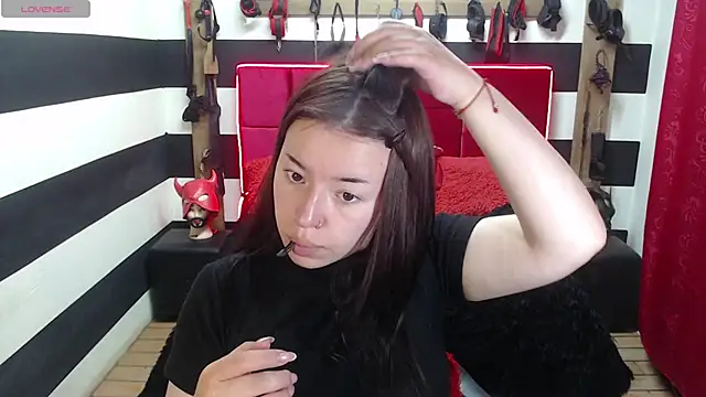 Snapshot of Marian_Ran chatting on 10.08.25 Marian Ran online show from 10.08.25