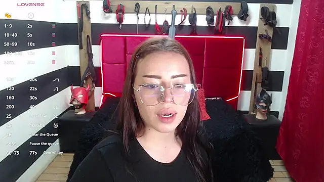 Snapshot of Marian_Ran chatting on 10.16.25 Marian Ran online show from 10.16.25