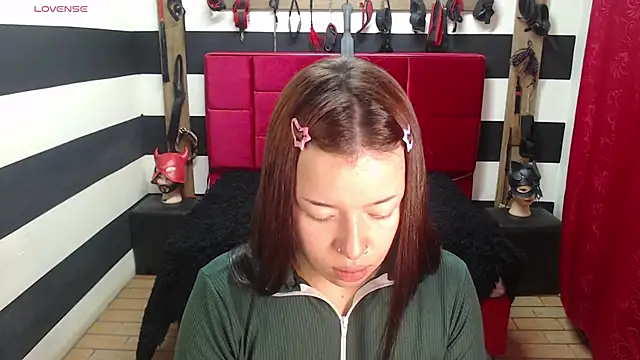 Snapshot of Marian_Ran chatting on 10.20.25 Marian Ran online show from 10.20.25