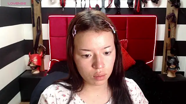 Snapshot of Marian_Ran chatting on 10.21.25 Marian Ran online show from 10.21.25