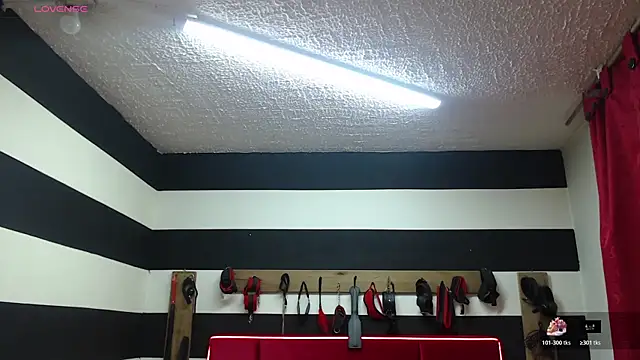 Snapshot of Marian_Ran chatting on 10.23.25 Marian Ran online show from 10.23.25