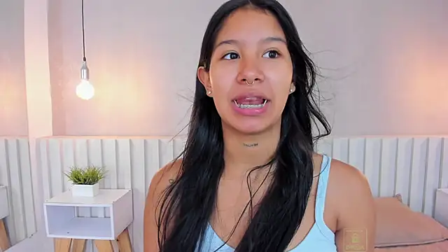 Snapshot of Aida_moreno chatting on 01.23.25 Aida moreno online show from 01.23.25