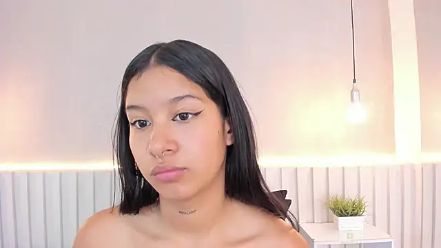 Snapshot of Aida_moreno chatting on 01.25.25 Aida moreno online show from 01.25.25