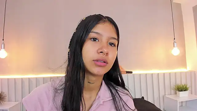 Snapshot of Aida_moreno chatting on 02.05.25 Aida moreno online show from 02.05.25