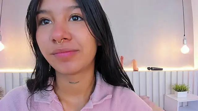 Snapshot of Aida_moreno chatting on 02.17.25 Aida moreno online show from 02.17.25