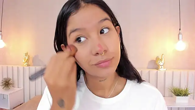 Snapshot of Aida_moreno chatting on 03.14.25 Aida moreno online show from 03.14.25