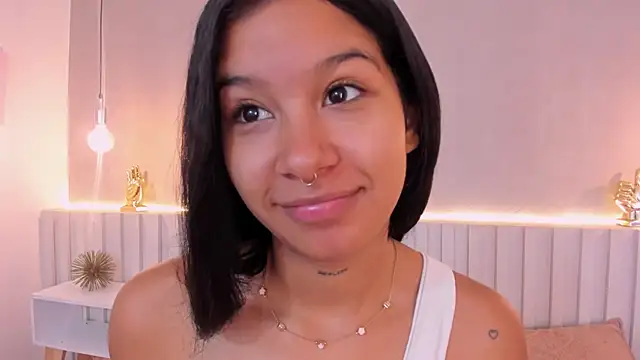 Snapshot of Aida_moreno chatting on 03.21.25 Aida moreno online show from 03.21.25