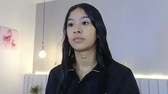 Snapshot of Aida_moreno chatting on 09.25.25 Aida moreno online show from 09.25.25