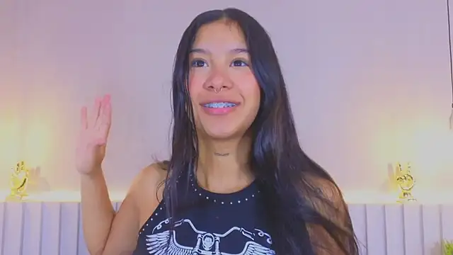 Snapshot of Aida_moreno chatting on 09.26.25 Aida moreno online show from 09.26.25