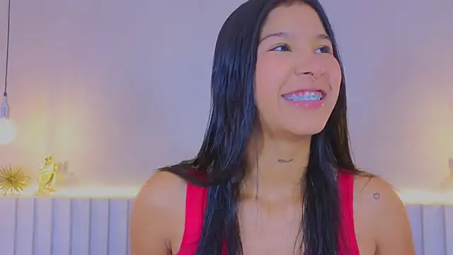 Snapshot of Aida_moreno chatting on 10.02.25 Aida moreno online show from 10.02.25