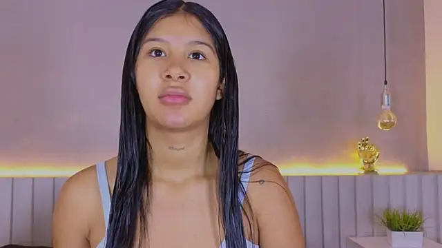 Snapshot of Aida_moreno chatting on 02.16.26 Aida moreno online show from 02.16.26