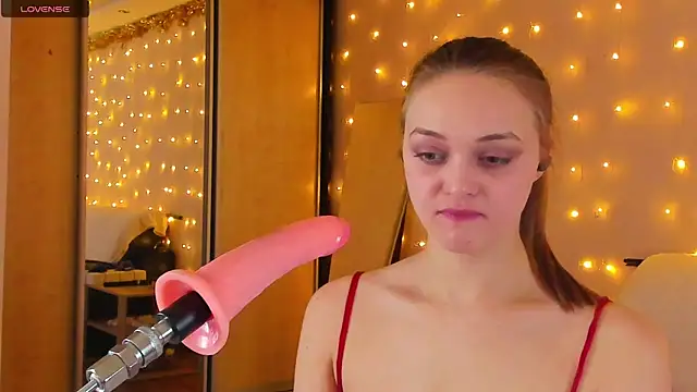 May Flower online show from 01.12.25