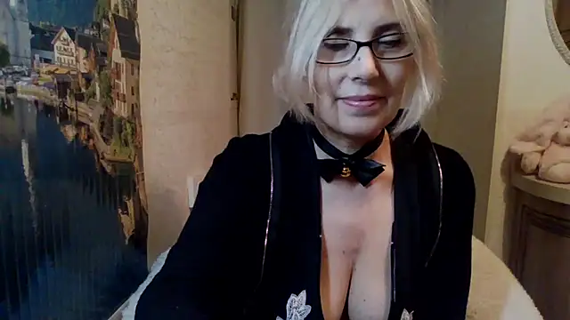 sweet raspberry online show from 01.12.25