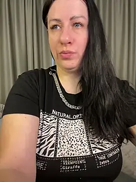 Evelinia online show from 01.10.25