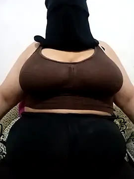 Snapshot of DLa3Ni chatting on 09.11.25 DLa3Ni online show from 09.11.25