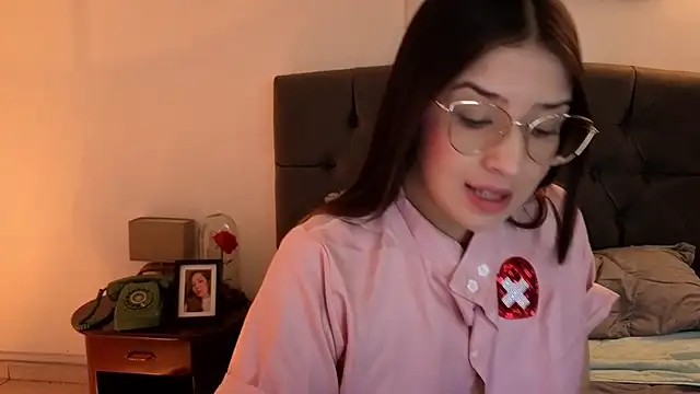 Emma Lombardi online show from 10.15.25