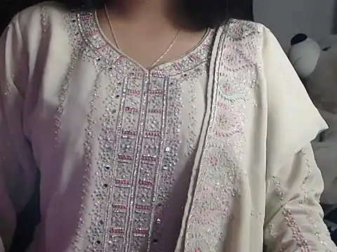 Snapshot of DevilErin chatting on 12.06.24 DevilErin online show from 12.06.24