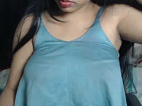 Snapshot of DevilErin chatting on 01.03.25 DevilErin online show from 01.03.25