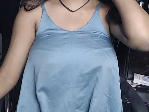 Snapshot of DevilErin chatting on 03.22.25 DevilErin online show from 03.22.25