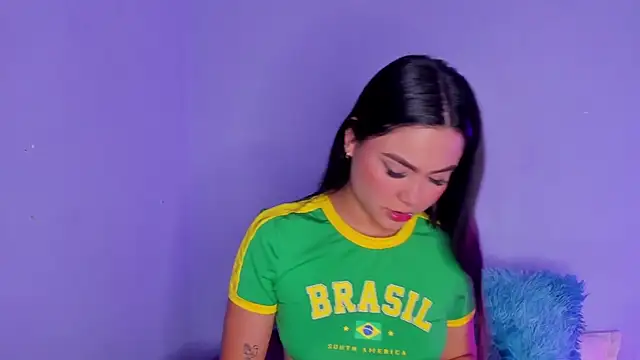 Bella Manson  online show from 01.30.25