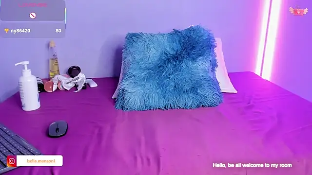 Bella Manson  online show from 02.25.25