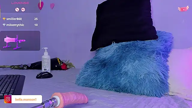 Bella Manson  online show from 03.08.25