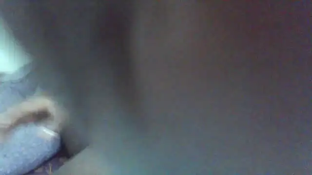 Snapshot of Squirt_ass_queen chatting on 10.18.25 Squirt ass queen online show from 10.18.25