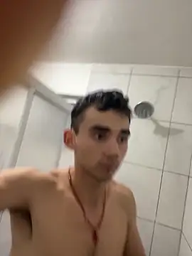 Snapshot of kevinsito1 chatting on 10.06.25 kevinsito1 online show from 10.06.25