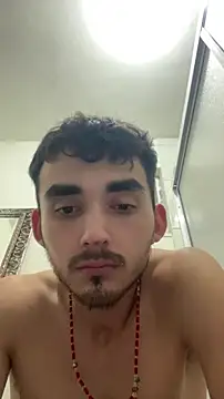 Snapshot of kevinsito1 chatting on 10.27.25 kevinsito1 online show from 10.27.25